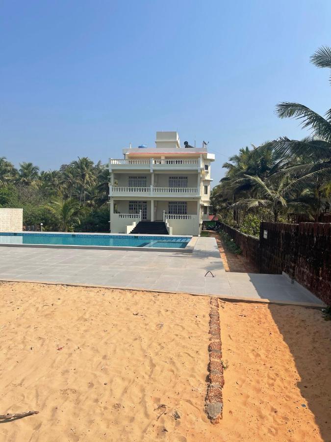 Kay'S By The Sea Hotel Ajgaon Exterior foto